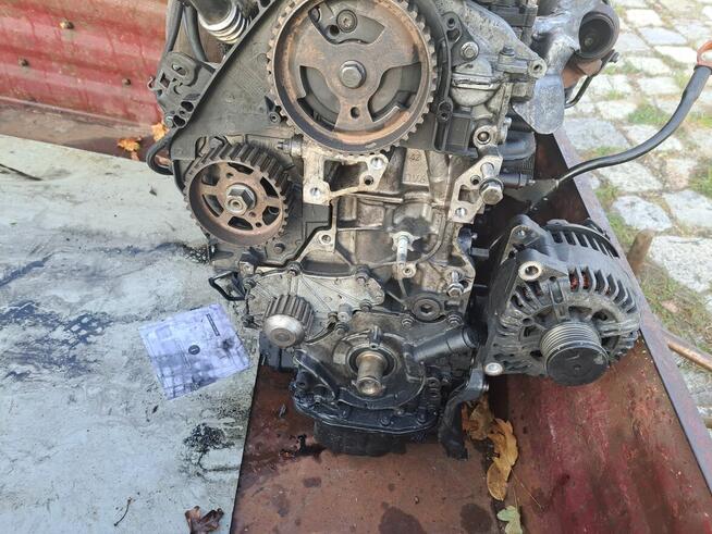 Do sprzedania wtryski do Citroena c 51,6HDI inne auta