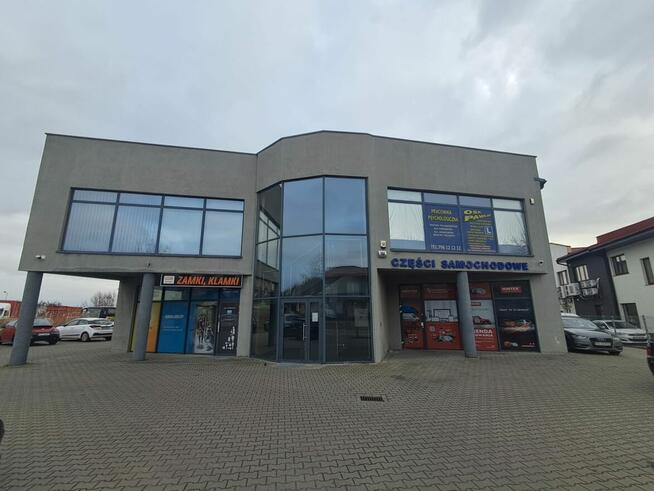 Lokal z witryną, sklep + magazyn o powierzchni 330m2, Kalisz