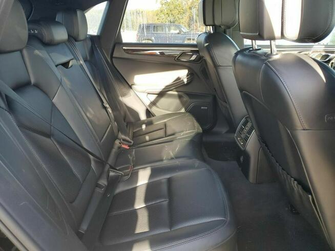 Porsche Macan Sport Chrono Package BOSE 2.0l AWD