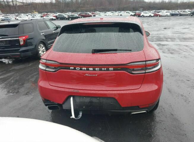 Porsche Macan Sport Chrono Package 2.0l AWD