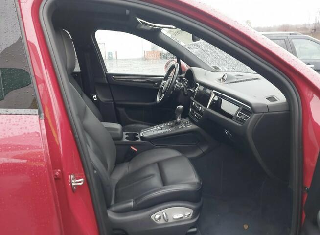 Porsche Macan Sport Chrono Package 2.0l AWD