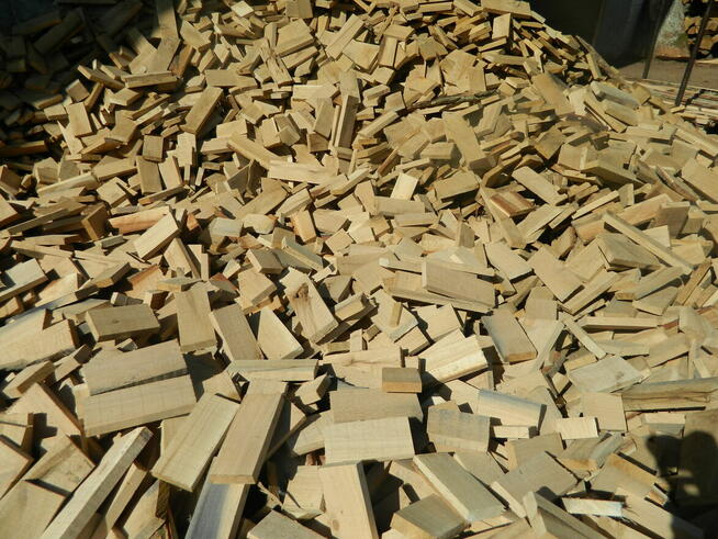 Opał dębowy - kostka dębowa drewno do wędzenia węgiel pellet