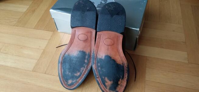 Sprzedam buty męskie skóra lakierki nr 42