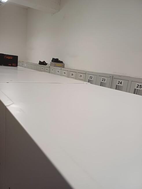 Sprzątanie bloki biura firmy