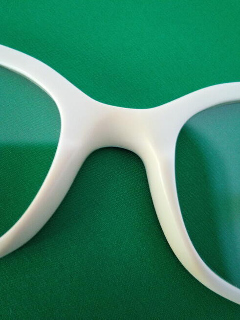 Okulary fotochromowe do dali. Moc: oko prawe i lewe - 0,75 d