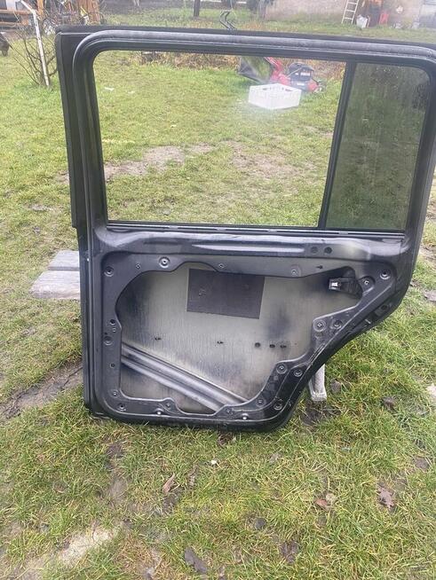 Drzwi vw touran prawy tył