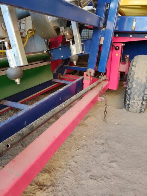 Kombajn do zbioru porzeczek