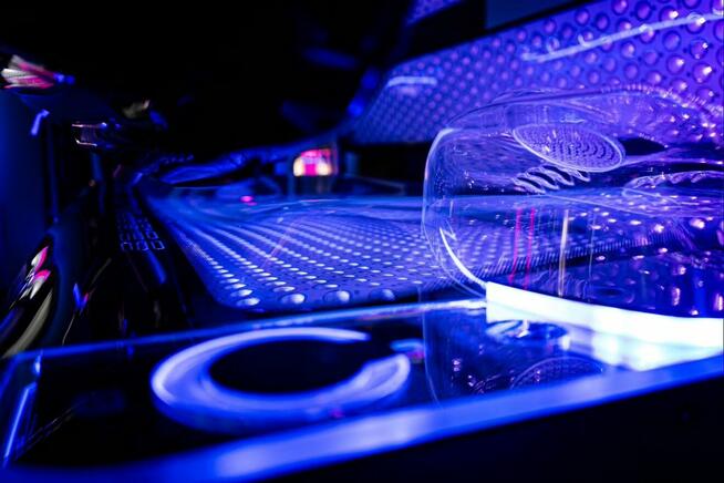 Solarium TRON LuxeLED G2+ pierwsze solarium w Polsce HIT NOW