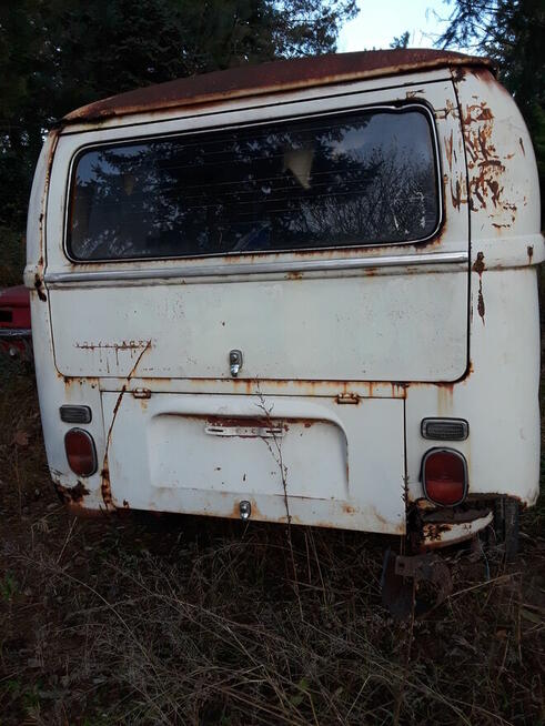 Auta, motory, łodzie i inne maszyny z USA na zamówienie