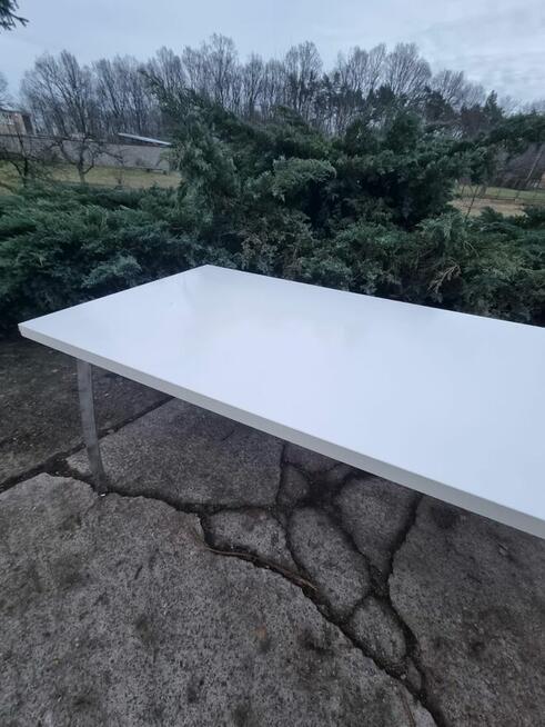 Stół konferencyjny biały biurka stoły konferencyjne do biur