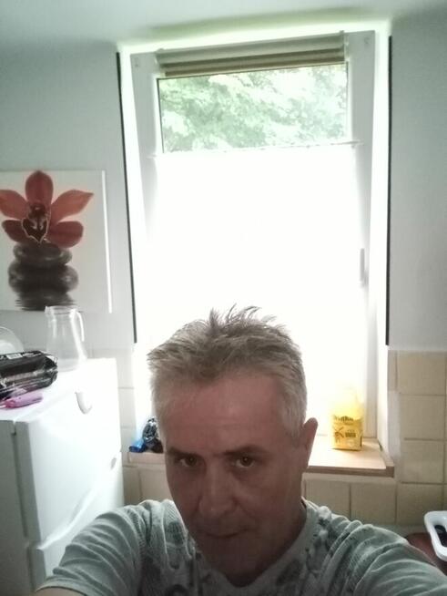 Zwykły stolarz pozna Panią do stałego związku.