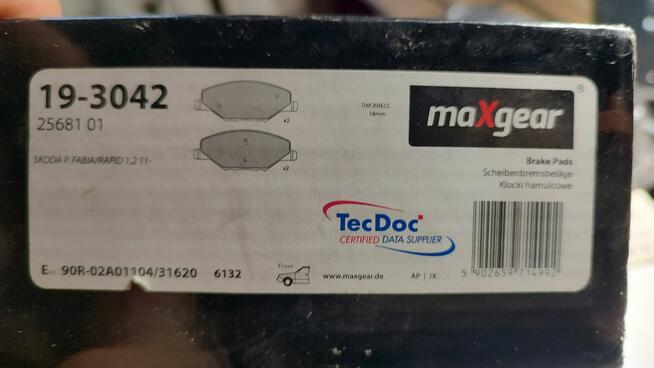 Nowe klocki hamulcowe MAXGEAR 19-3042 przód