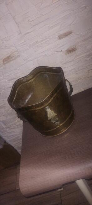 Osłonki mosiężne na kwiaty