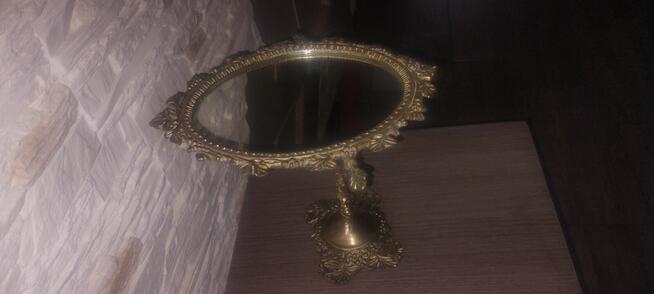 Piękne stojące, ruchome lustro z mosiądzu