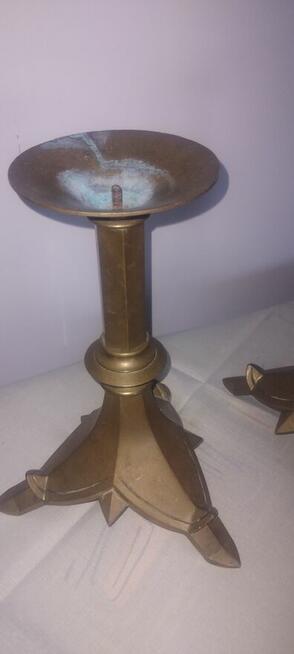 Dwa świeczniki stojące _witraze z mosiądzu