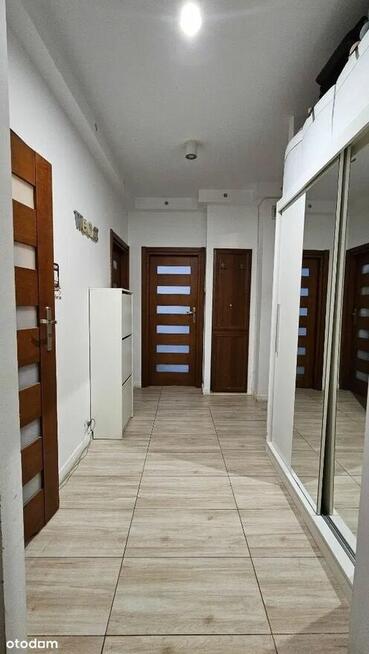 sprzedam 3 pokojowe mieszkanie w Pyrach z tarasem i garażem