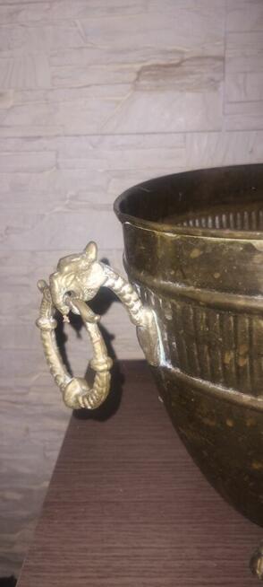 Osłonki mosiężne na kwiaty