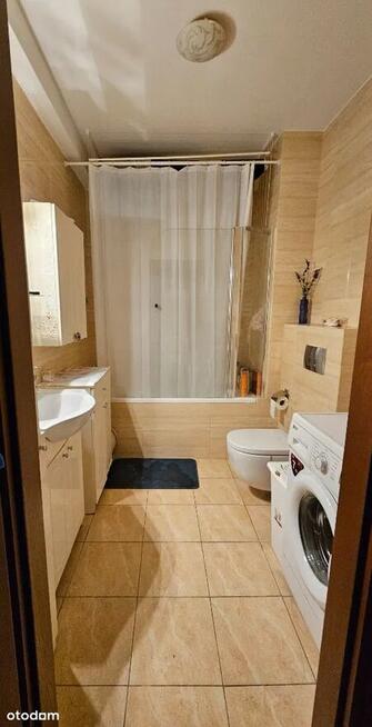 sprzedam 3 pokojowe mieszkanie w Pyrach z tarasem i garażem