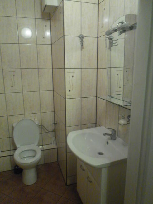 Pokój jednoosobowy dla kobiety Metro Wilanowska bez opłat