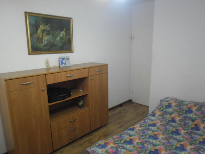 Pokój jednoosobowy dla kobiety Metro Wilanowska bez opłat