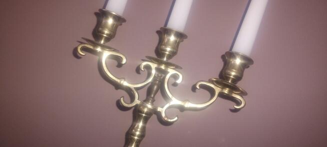 ŚWIECZNIK TRZY RAMIENNY Z MOSIĄDZU