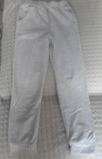 Ubrania chłopięce 122/128