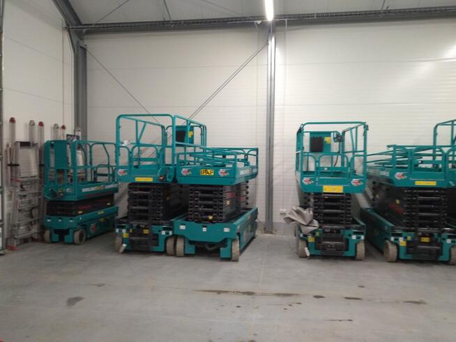 Podnośnik nożycowy Września