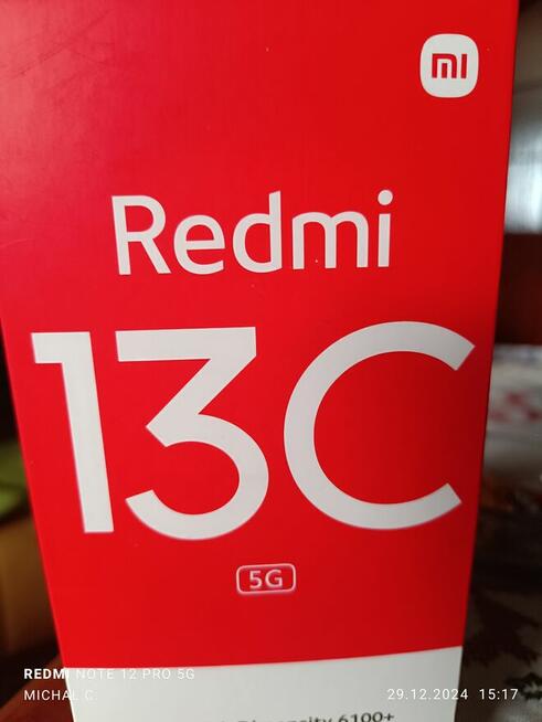 Sprzedam nowy telefon Redmi 13C 5G 4 GB kolor czarny