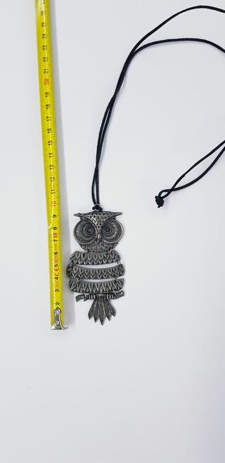 Stary duży wisior-składana sowa na rzemyku