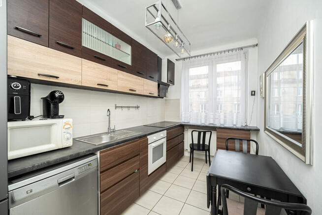 Okazja! Mieszkanie po remoncie blisko Metra