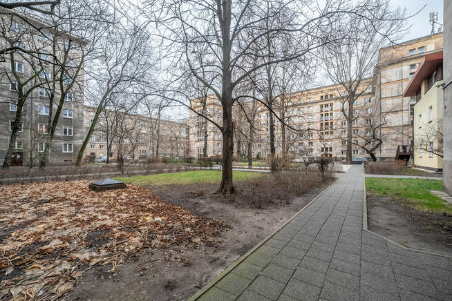 Okazja! Mieszkanie po remoncie blisko Metra