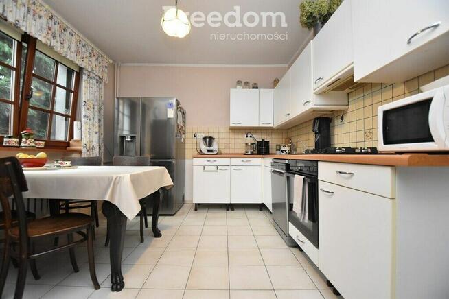 Duży dom 360 m2/3 mieszkania/pod najem/ogród/garaż