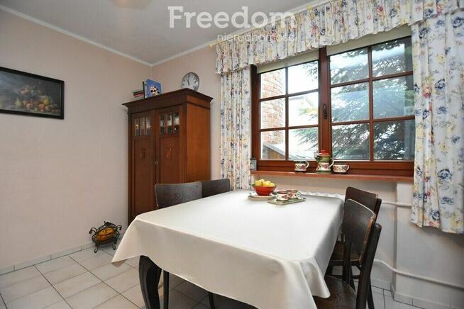 Duży dom 360 m2/3 mieszkania/pod najem/ogród/garaż