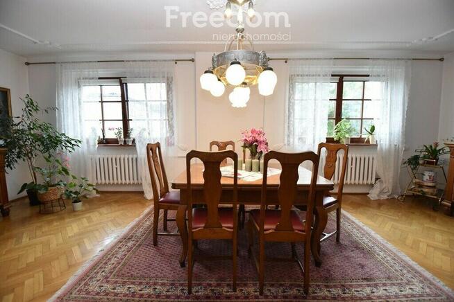 Duży dom 360 m2/3 mieszkania/pod najem/ogród/garaż