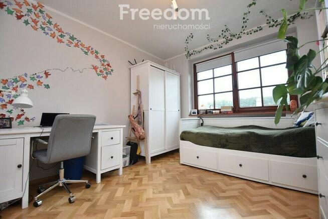 Duży dom 360 m2/3 mieszkania/pod najem/ogród/garaż