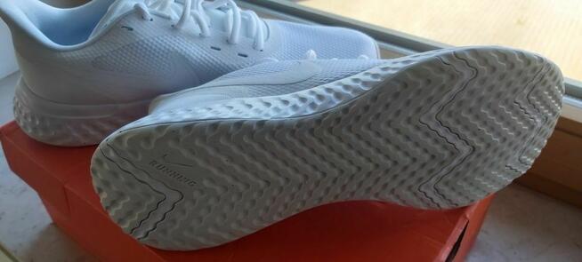 Buty nike revolution