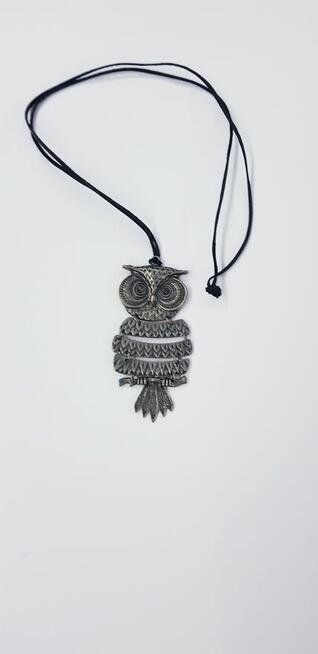 Stary duży wisior-składana sowa na rzemyku