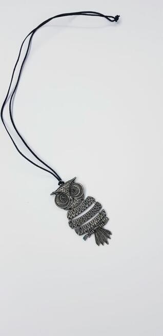 Stary duży wisior-składana sowa na rzemyku