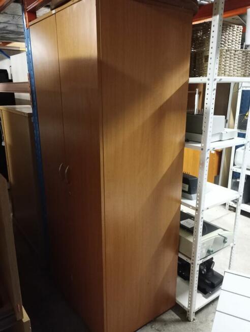 Szafa aktowa biurowa buk szafy aktowe do biur szkół hotelu