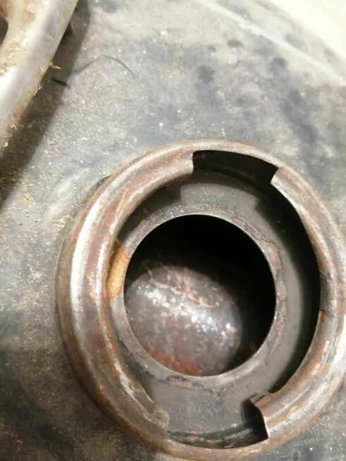 Stary zbiornik Junak M07 - M10