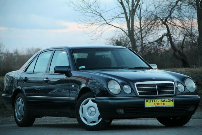 Mercedes E 220 klimatyzacja,zarejestrowany