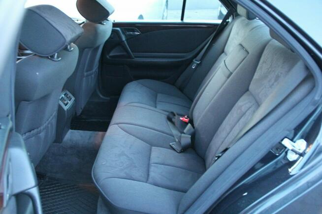 Mercedes E 220 klimatyzacja,zarejestrowany