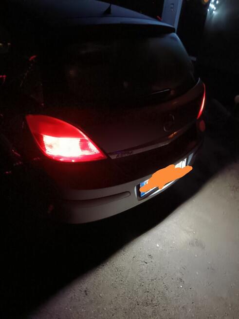 Sprzedam Astrę H 1.6 2004r 105km