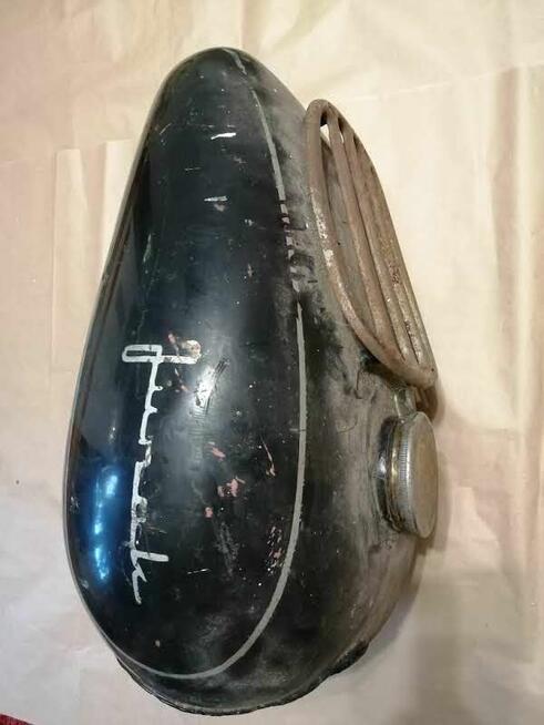 Stary zbiornik Junak M07 - M10