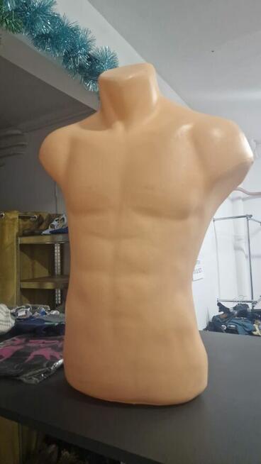 Meble do sklepu odzieżowego, rury, skrzynie, gondole, regały