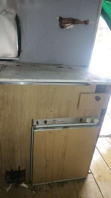 Sprzedam przyczepę kempingową