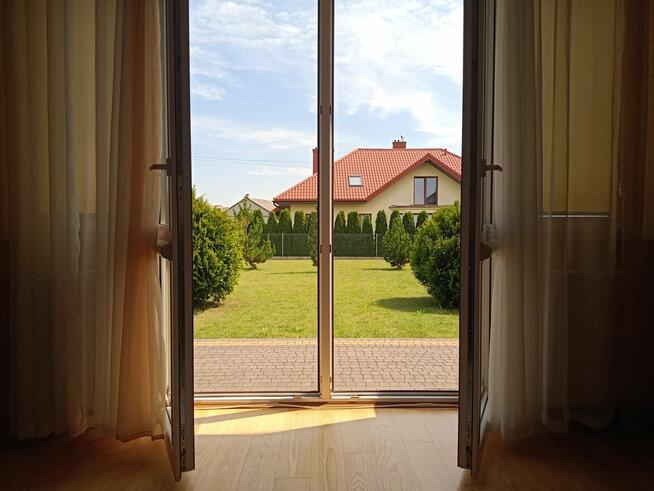 W świetnej lokalizacji, gotowy do zamieszkania