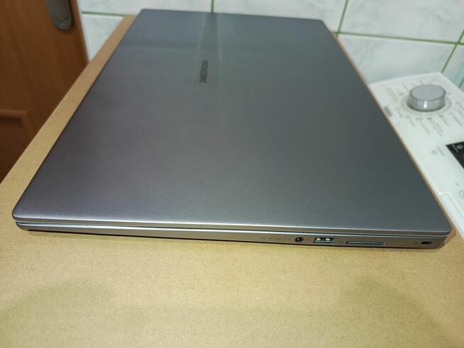 Laptop Medion Akoya FHD 17,3 INT N5000 8GB 256GB WIN11 Nowy