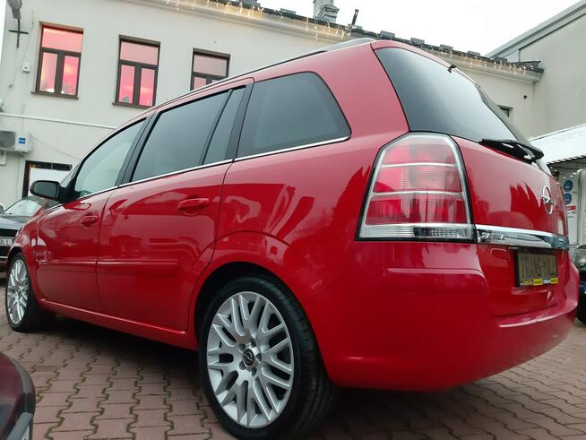 Opel Zafira 1.8 Benzyna. 7 osób. Alu. Elektryka. Nawigacja. Atrakcyjny Wygląd.