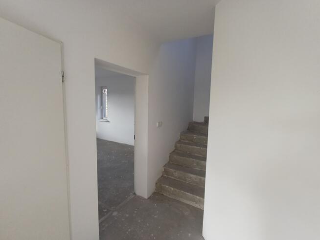 Dom wolnostojący Stan Deweloperski